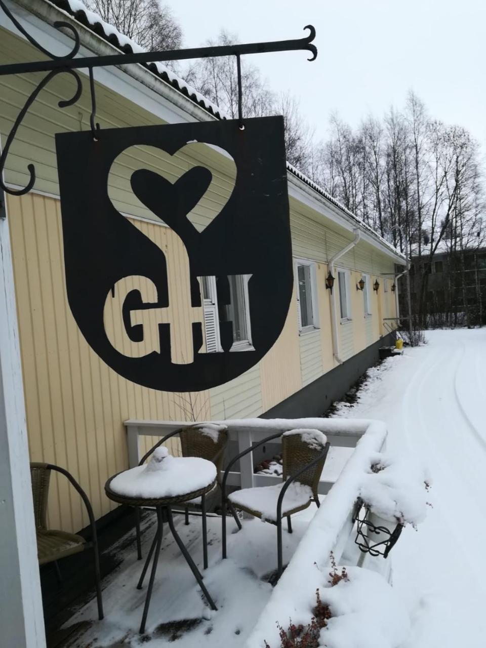 Hotel Gasthaus Henri Raisio Zewnętrze zdjęcie