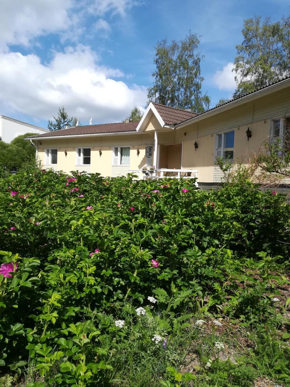 Hotel Gasthaus Henri Raisio Zewnętrze zdjęcie